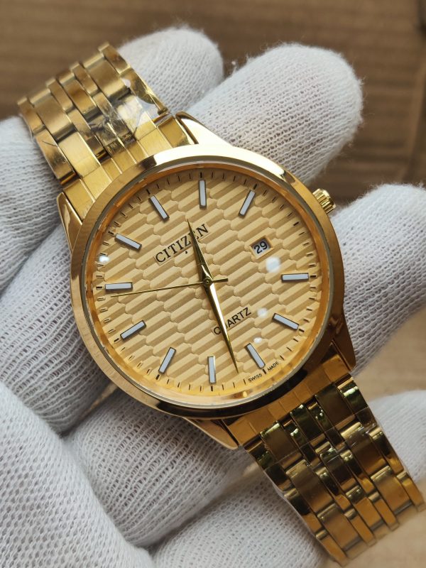Citizen date chain watch with Japanese machine