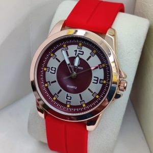 True worth strap watch golden dial